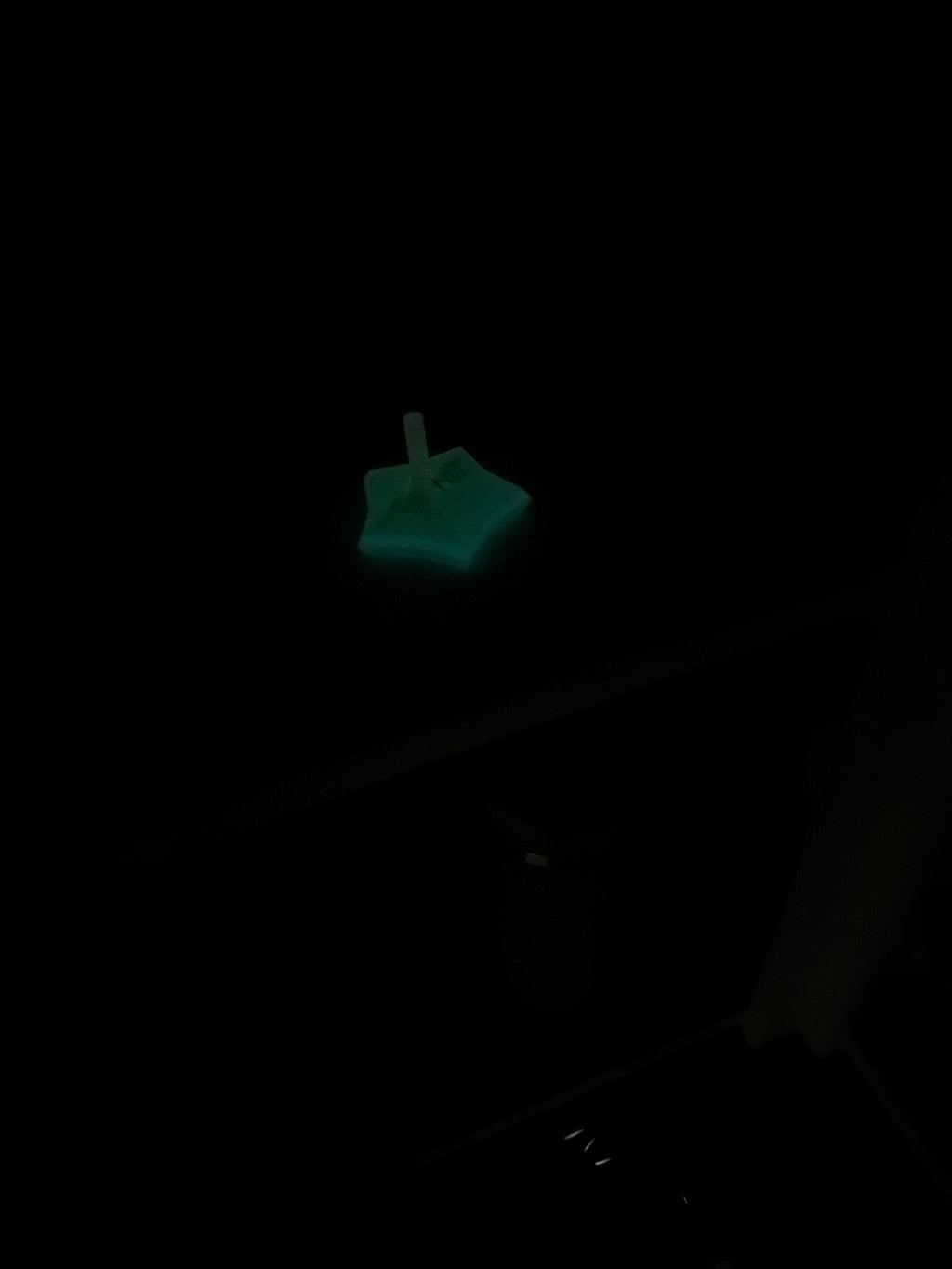Mini Glow in The Dark Collapsible Star Fidget