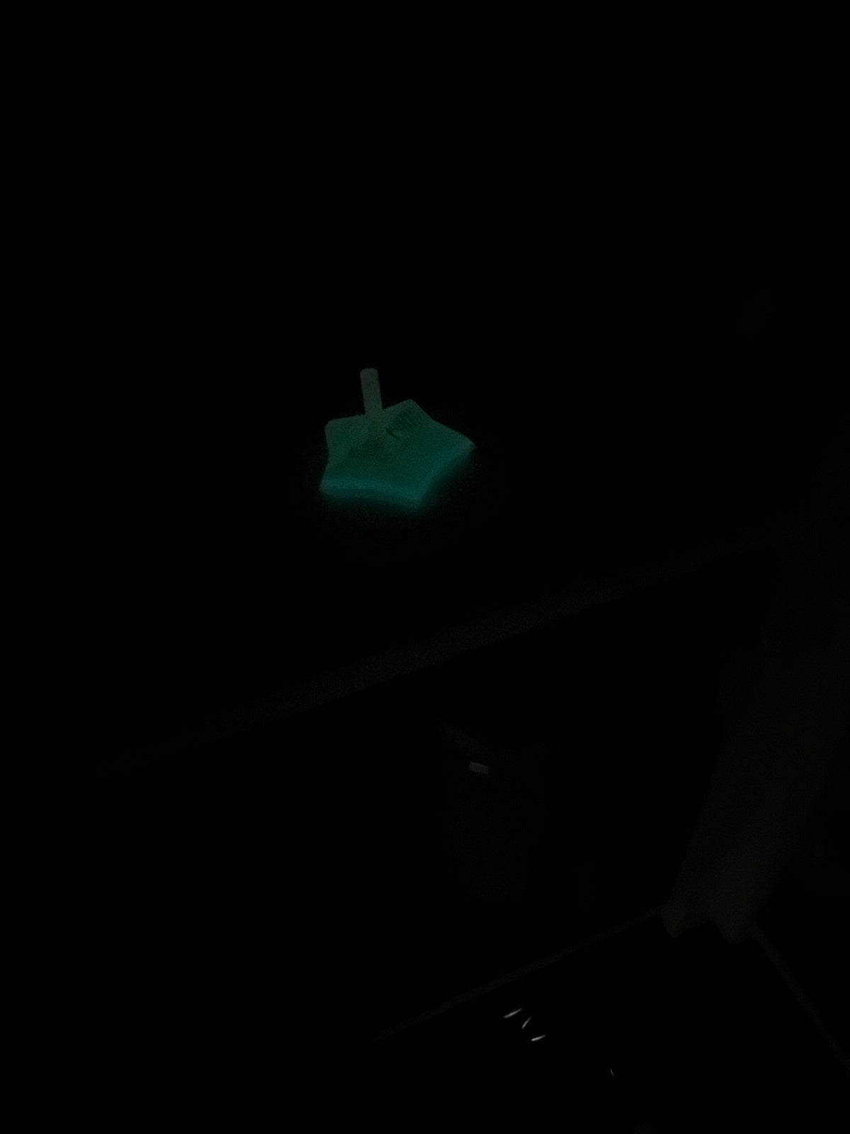 Mini Glow in The Dark Collapsible Star Fidget